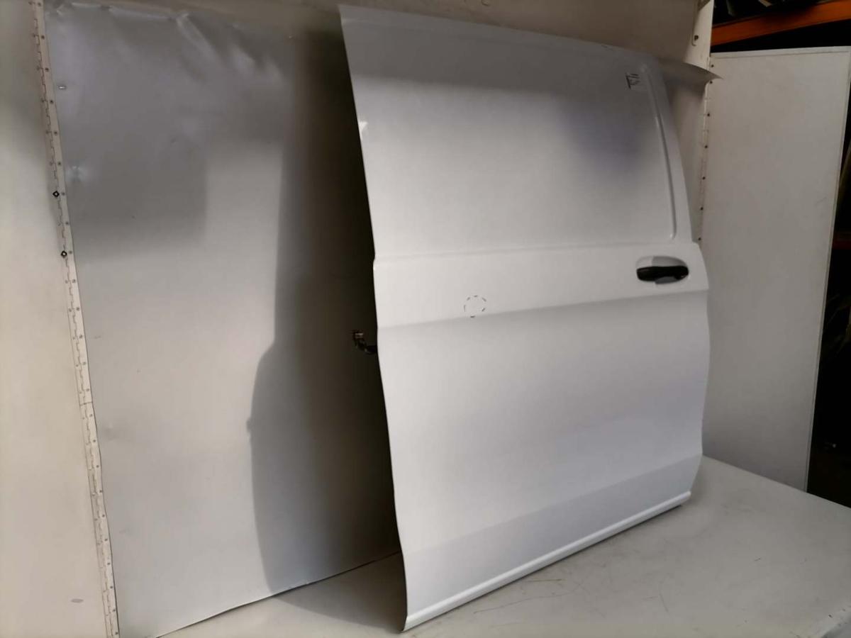 Mercedes Vito 447 original Schiebet&uuml;r rechts 9147 Arktikwei&szlig; Kastenwagen Bj.2022